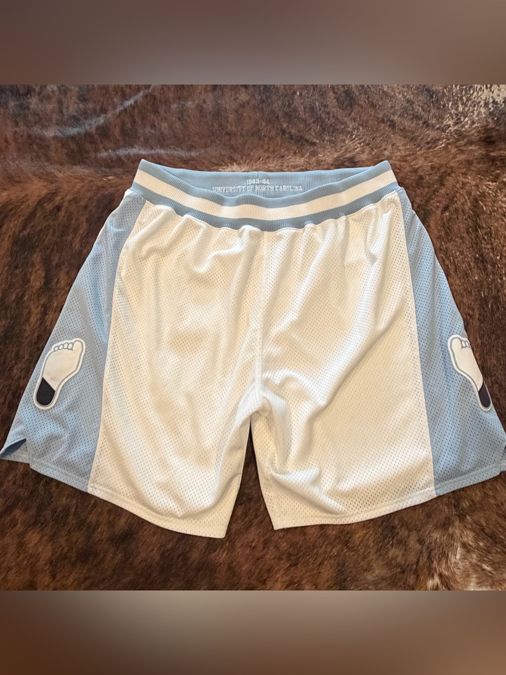 Mitchell & Ness University of North Carolina Tarheels Shorts 1983-84 UNC Sz 2XL